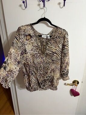 💜 3 Chico's Women's Animal Print Blouse in Beige and Brown